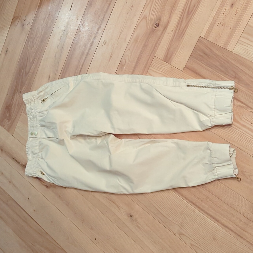 Varley twill jogger sz M Cream